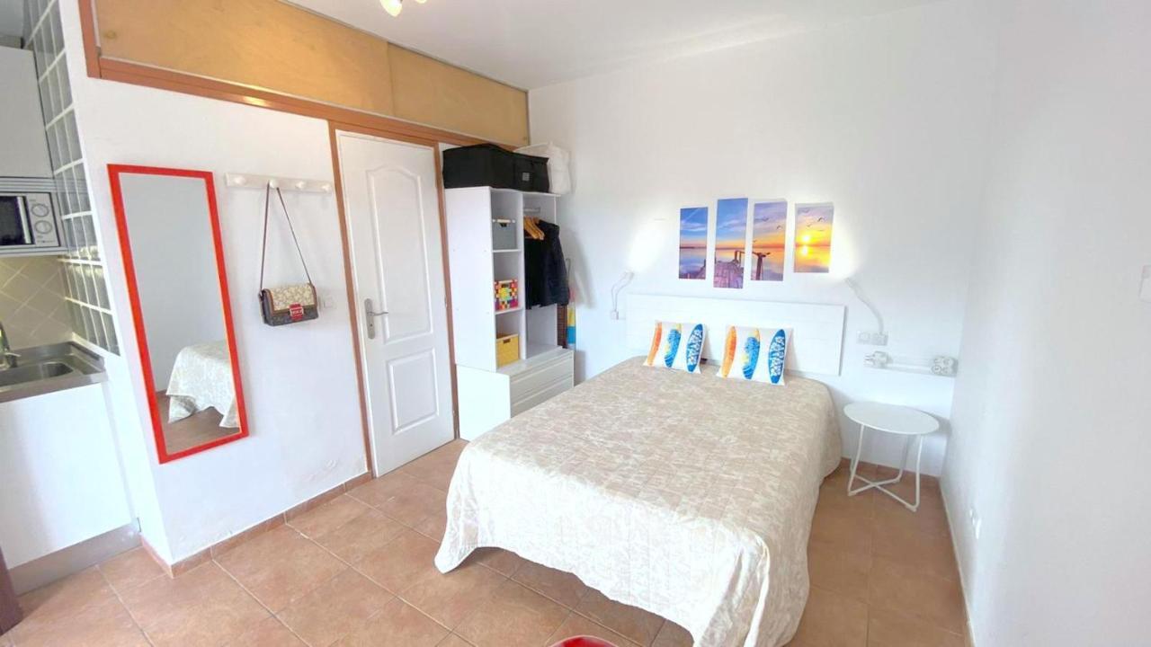 Tenis Sol Levante 103 Roses Exterior photo