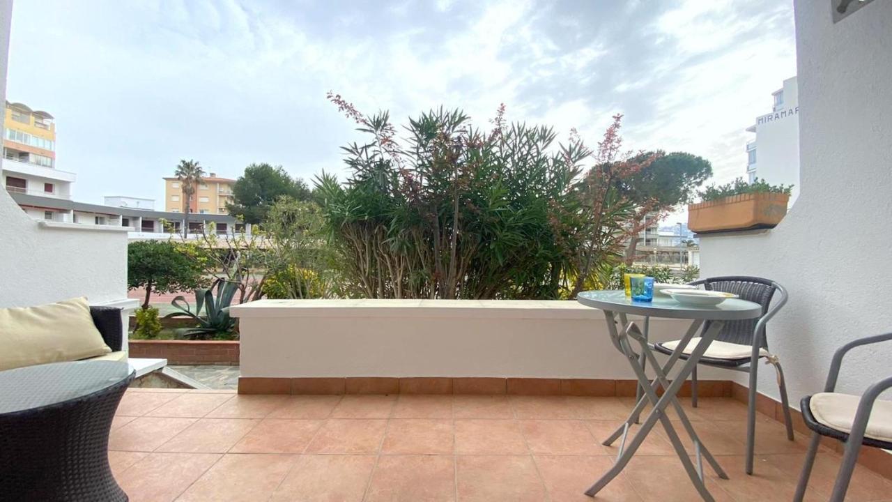 Tenis Sol Levante 103 Roses Exterior photo